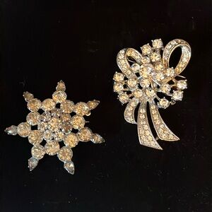 Bouquet Star Silver Tone Brooch Lot of Two Crafter